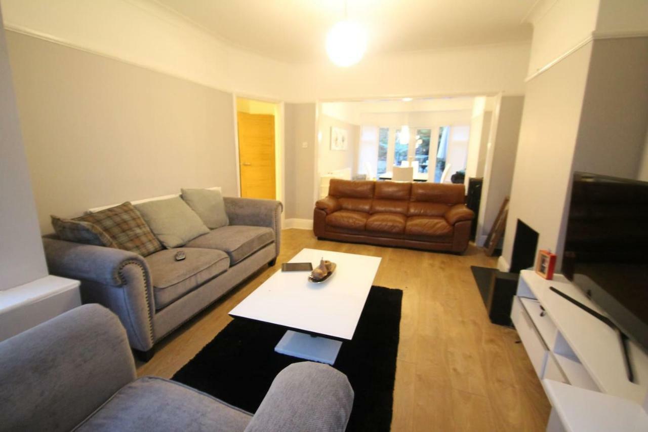 Oak Tree Villa London Ngoại thất bức ảnh